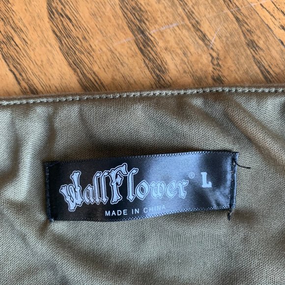 ๐ผ Free add-on Sequin Mini Skirt - Picture 3 of 3